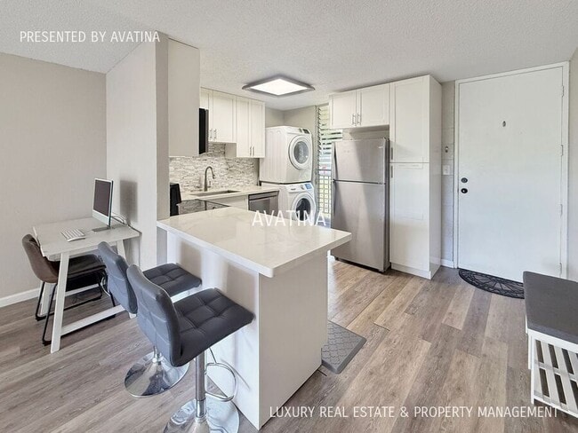Building Photo - 95-2043 Waikalani Pl-A201