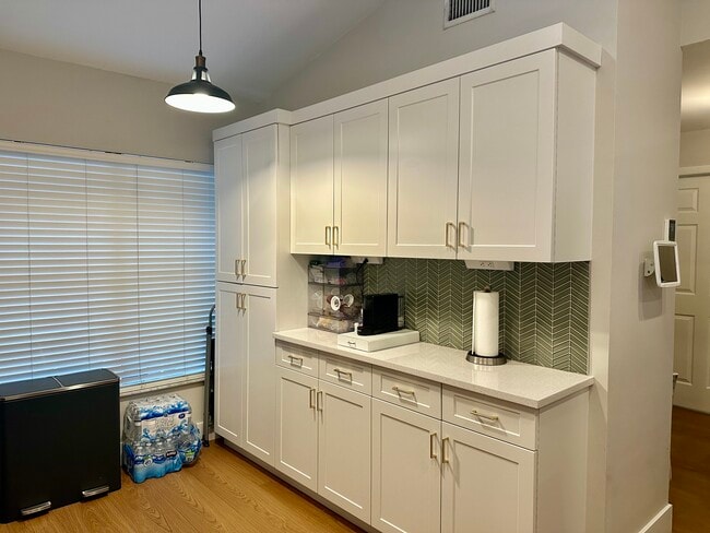 Building Photo - 10194 Allegro Dr