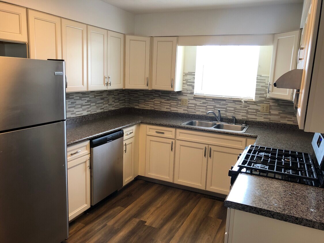 Foto principal - 880 Red Hill Rd