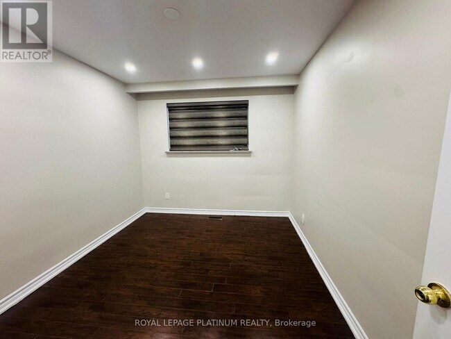 Building Photo - 7073 Magic Ct