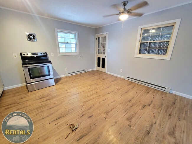 Foto del edificio - 2 Bedroom Home in Boone