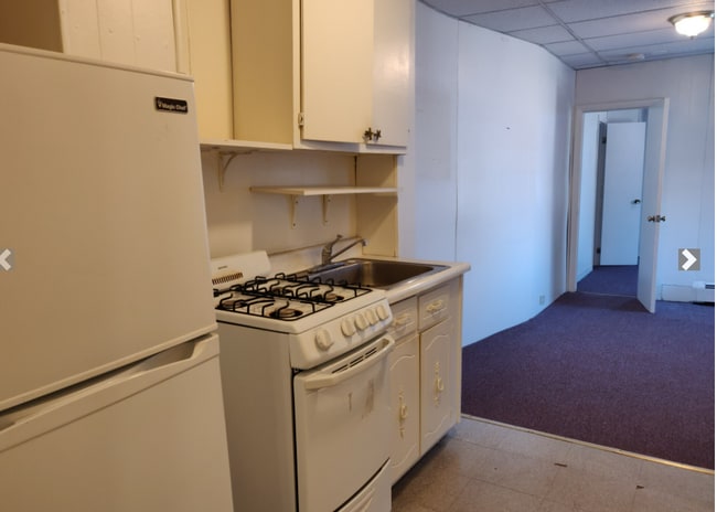 Building Photo - 43 Joy St