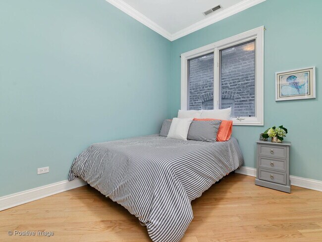 Foto del edificio - 2651 W Haddon Ave