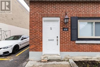 Building Photo - 456 Bronson Ave