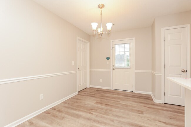 Building Photo - 5014 Hectare Ln