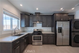 Building Photo - 10932 Oro Vista Ave