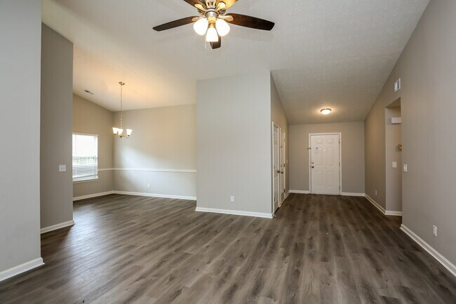 Building Photo - 267 Rockingham Dr