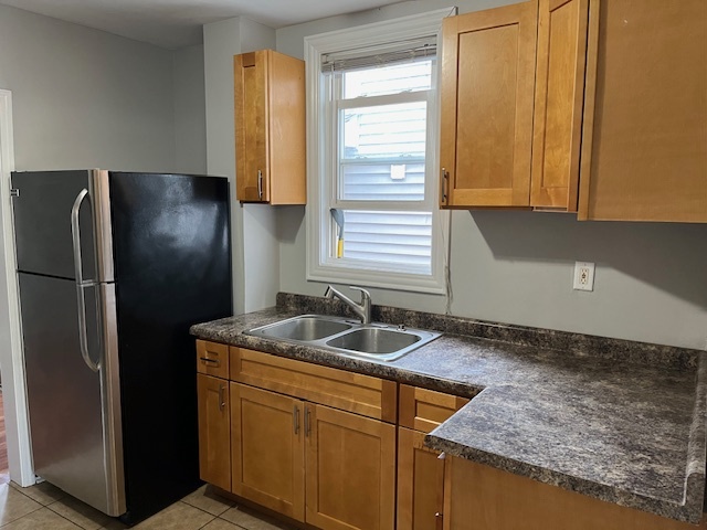 Kitchen w/stainless appliances - 121 Washington Ave