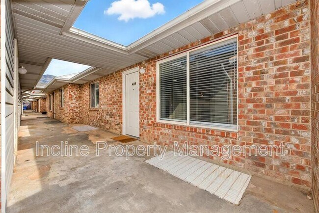 Building Photo - 439 E 2000 S