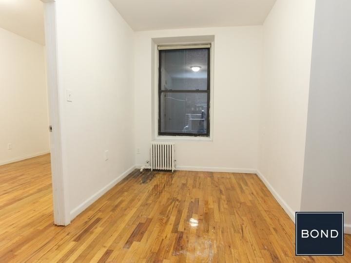 Foto principal - 102 W 80th St