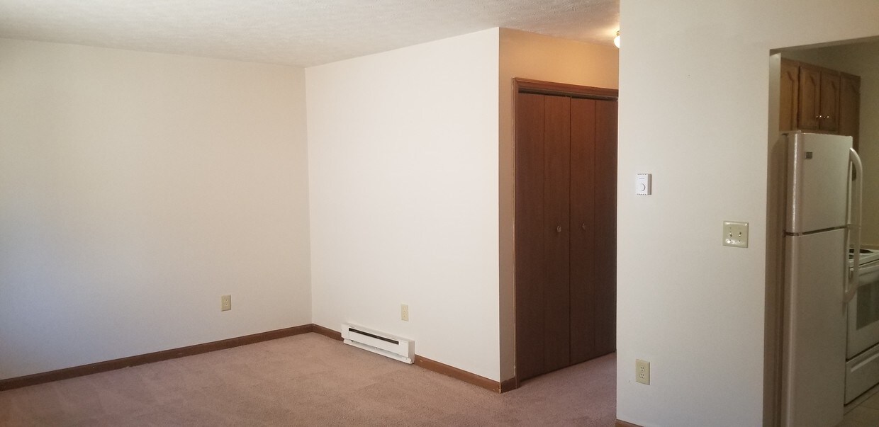Primary Photo - 217 Free St