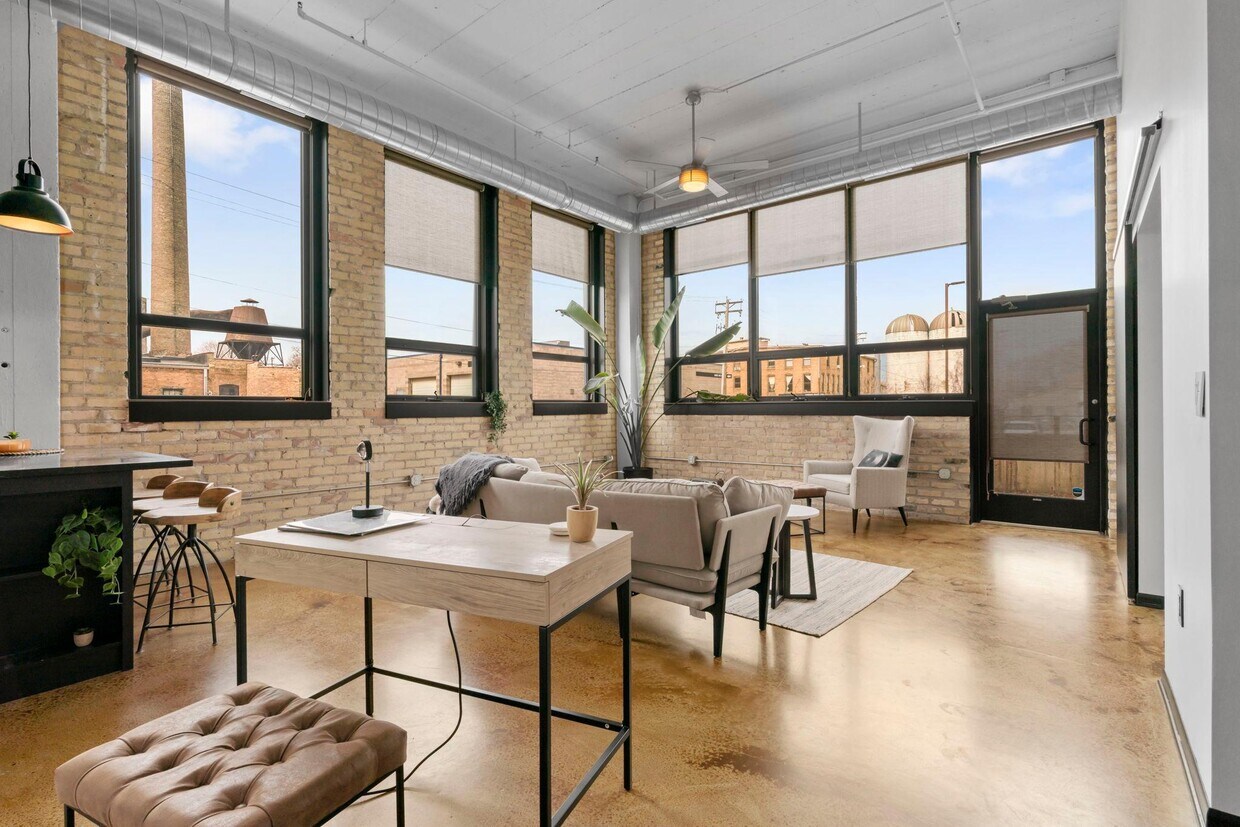 Foto principal - 1701 Madison Street Ne 103