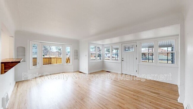 Photo - 3090 S Marion St House