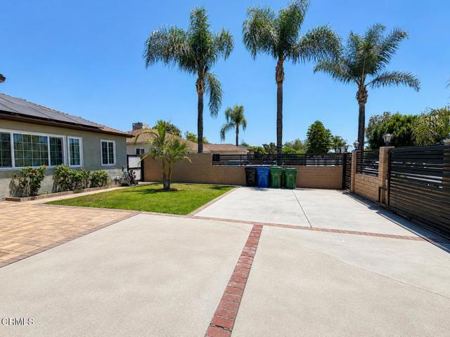 Building Photo - 7330 Satsuma Ave