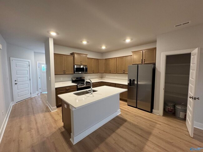 Foto del edificio - 12637 Whitcomb Cir