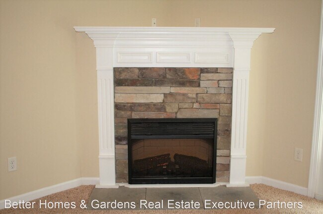 Building Photo - 2 br, 2 bath House - 2618 York Drive