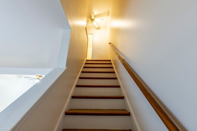 Foto del edificio - 2 br, 1.5 bath House - 223 Stribling Avenu...