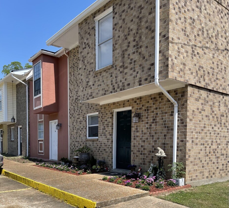 Foto principal - Camelot Apartments