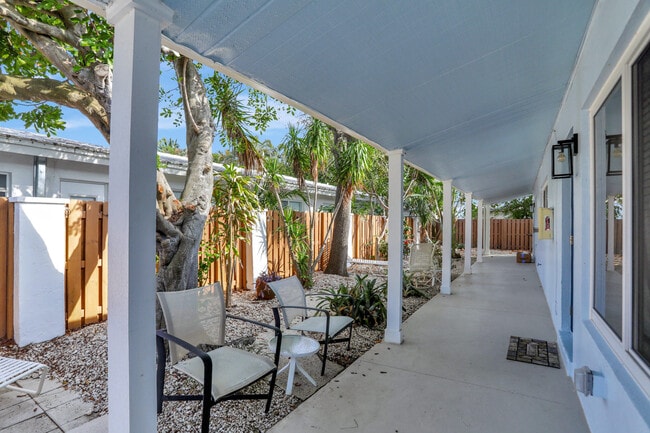Building Photo - 3208 Marine Dr