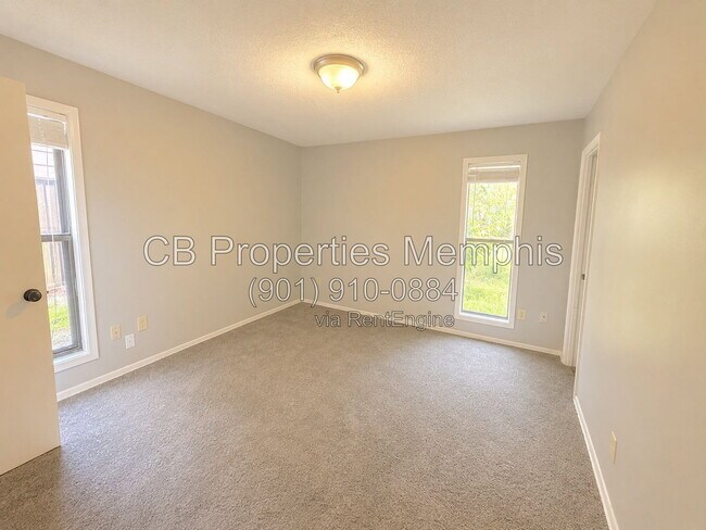 Foto del edificio - 6300 Brockman Dr