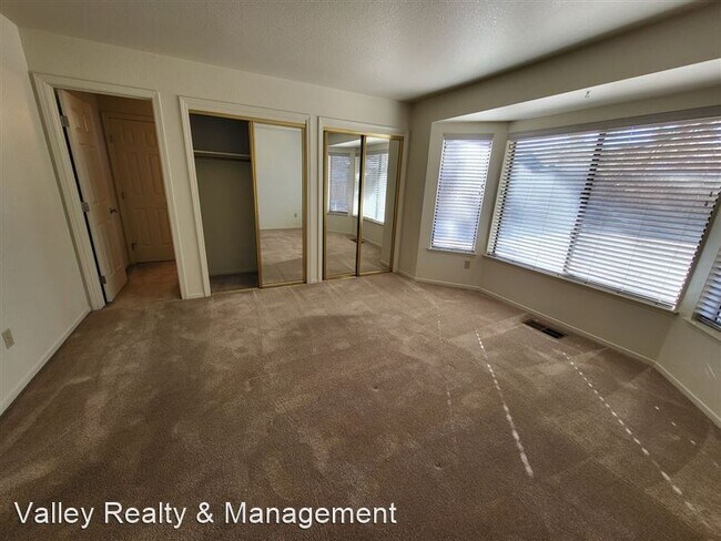 Foto del edificio - 301 Coral Way