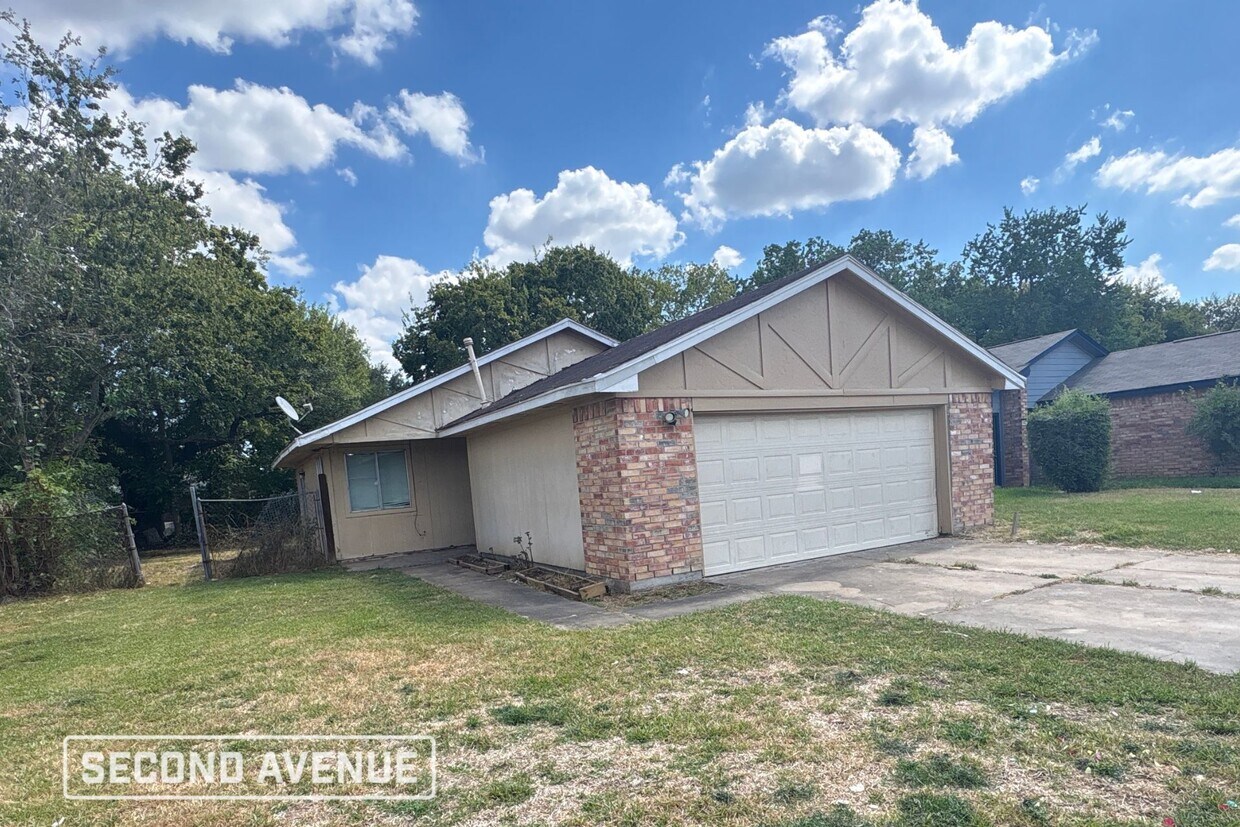 Foto principal - 11727 Mosscrest Dr