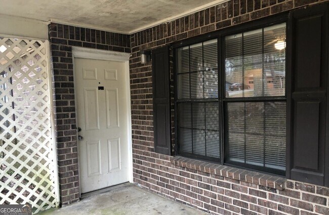 Foto del edificio - 366 River Oak Dr