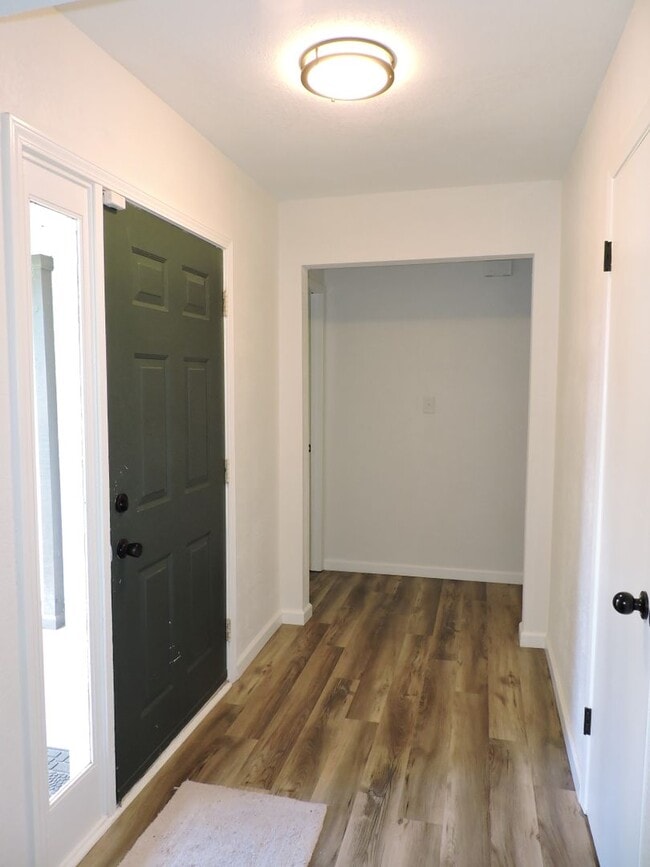 Building Photo - Lots of updates!