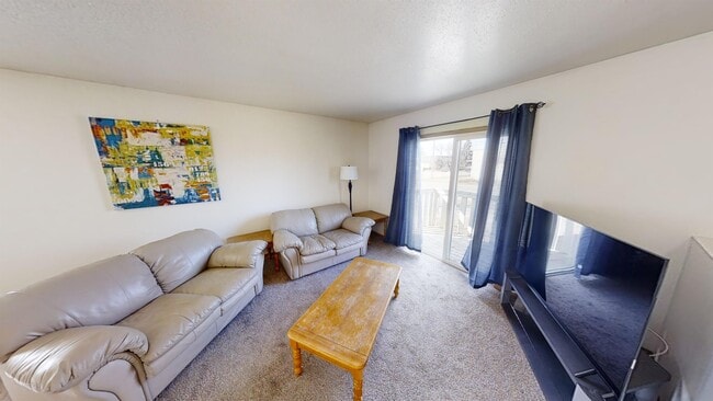 Building Photo - 10605 D-106102 102 St