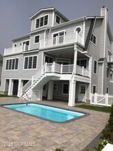 1116 Barnegat Ln