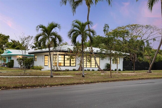 Foto del edificio - 1817 NE 2nd St