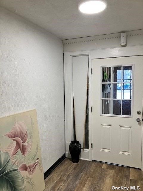 Foto del edificio - 39-8 Little Neck Pkwy