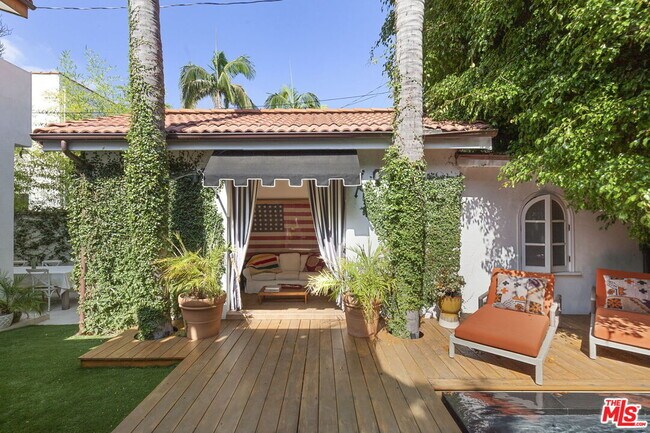 Foto del edificio - 918 N La Jolla Ave