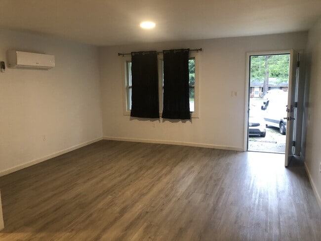 Building Photo - 4175 Elizabeth Park Ct