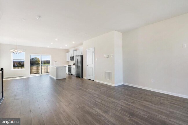 Foto del edificio - 417 Carroll Walk Ave