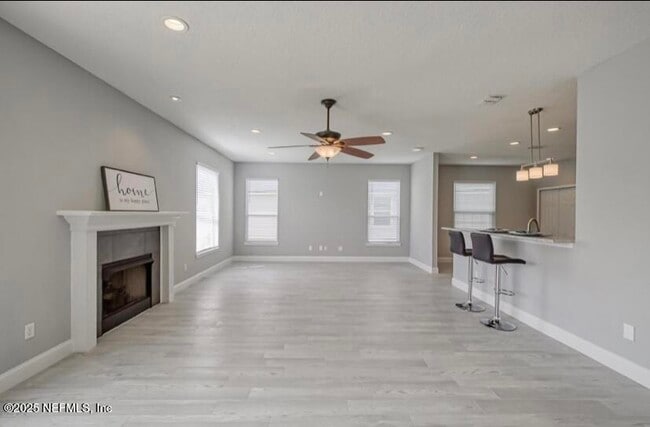 Building Photo - 3087 Wandering Oaks Dr