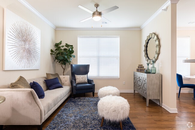 Interior Photo - Sierra Ridge