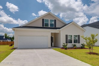 Building Photo - 2414 Flowery Branch Dr