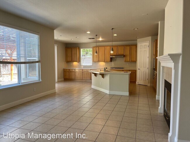 Building Photo - 5 br, 3.5 bath House - 503 W Las Brisas Drive
