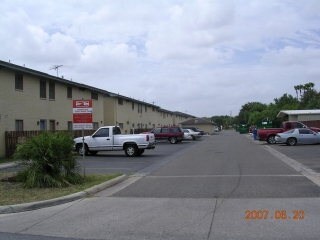 Primary Photo - Jorsay Apartments