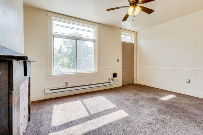 Building Photo - 709-711-711 Industry St