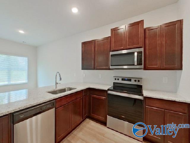 Foto del edificio - 6102 Taramore Ln NW