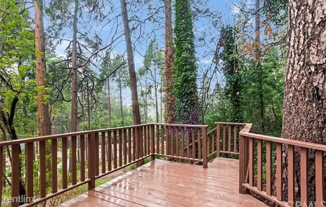 Building Photo - 1 br, 1 bath House - 23509 Lake Dr