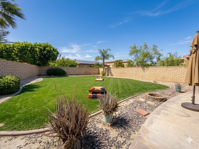 Foto del edificio - 82686 Castleton Dr