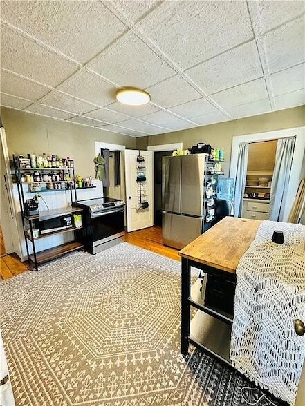 Foto principal - 1071 Main St