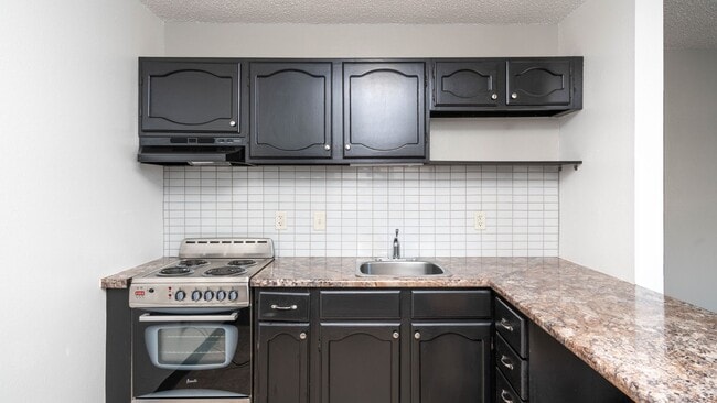 Interior Photo - Kent Circle