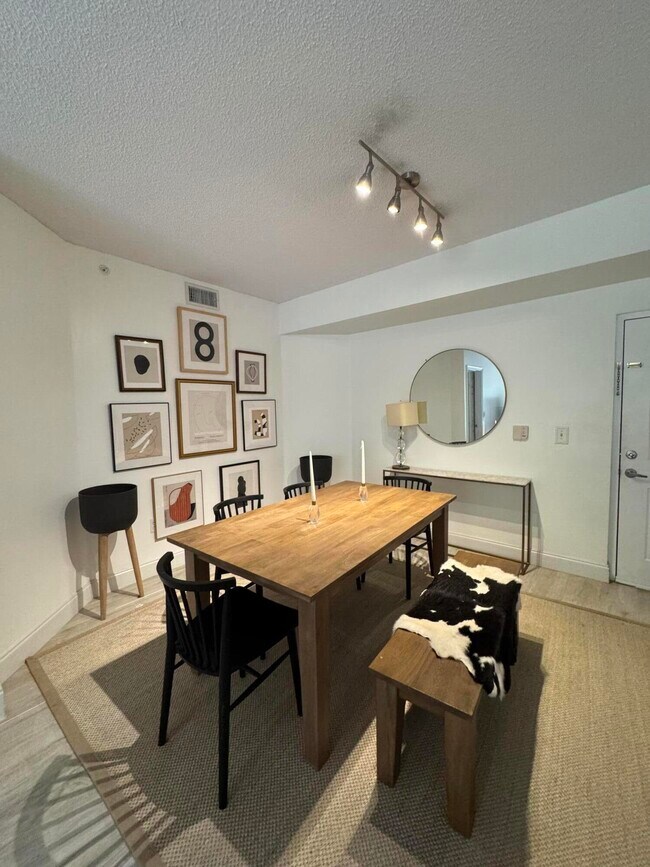 Building Photo - 11770 St Andrews Place