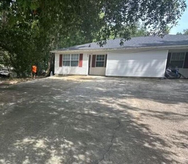 Foto del edificio - 2006 Ducayet St