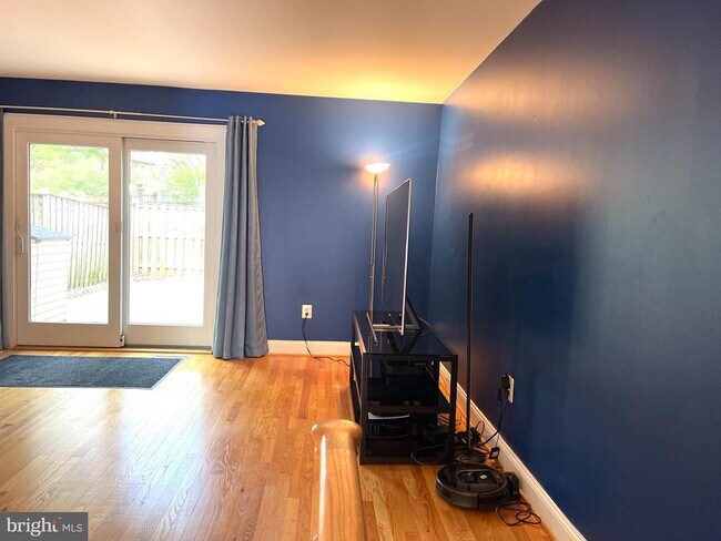 Foto del edificio - 246 Commons Dr NW