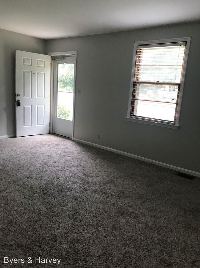Foto del edificio - 1662 Vista Ln